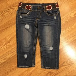 Dollhouse Capri‎ Jeans w/ Crocheted Granny Squares sz 7
